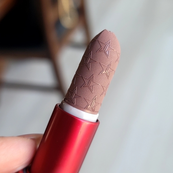 NEW JEFFREE STAR Velvet Trap Lipstick in Mouse Trap - Picture 15 of 17